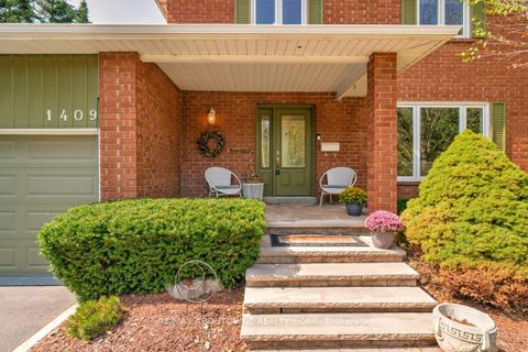Photo 1 at 1409 Grand Boulevard, FA Falgarwood, Oakville
