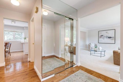 Photo 2 at 1409 Grand Boulevard, FA Falgarwood, Oakville