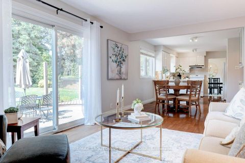 Photo 10 at 1409 Grand Boulevard, FA Falgarwood, Oakville