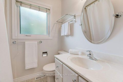 Photo 21 at 1409 Grand Boulevard, FA Falgarwood, Oakville