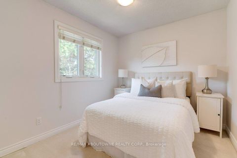 Photo 22 at 1409 Grand Boulevard, FA Falgarwood, Oakville