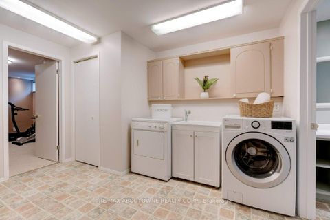 Photo 23 at 1409 Grand Boulevard, FA Falgarwood, Oakville