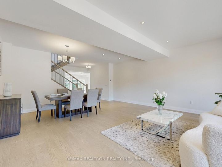Photo 3 at 157 Snively Street, Oak Ridges Lake Wilcox, Richmond Hill
