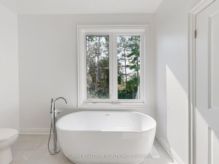 Photo 30 at 157 Snively Street, Oak Ridges Lake Wilcox, Richmond Hill