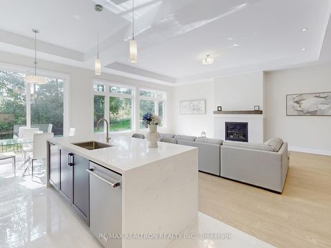 Photo 15 at 157 Snively Street, Oak Ridges Lake Wilcox, Richmond Hill