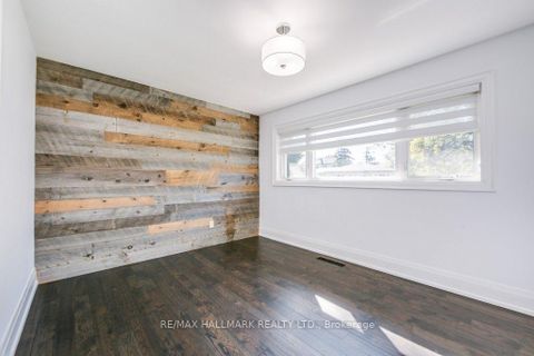 Photo 9 at 22 Fran Drive, West Woodbridge, Vaughan