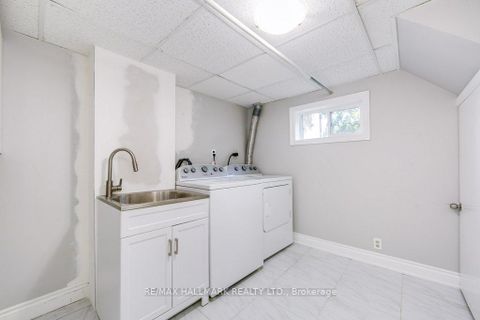 Photo 23 at 22 Fran Drive, West Woodbridge, Vaughan