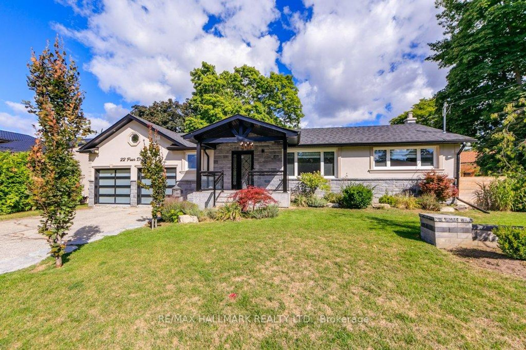22 Fran Drive, West Woodbridge, Vaughan 