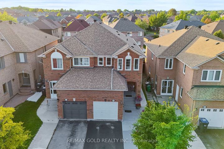 Photo 1 at 83 Mount Ranier Crescent, Wellington, Brampton