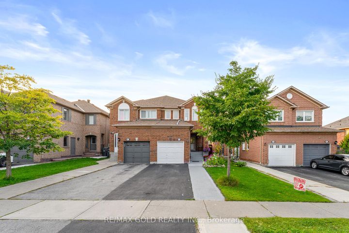 Photo 2 at 83 Mount Ranier Crescent, Wellington, Brampton