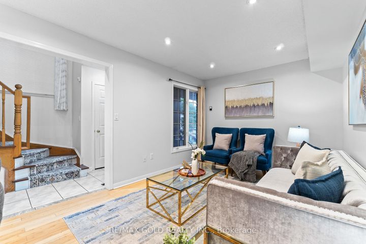 Photo 8 at 83 Mount Ranier Crescent, Wellington, Brampton