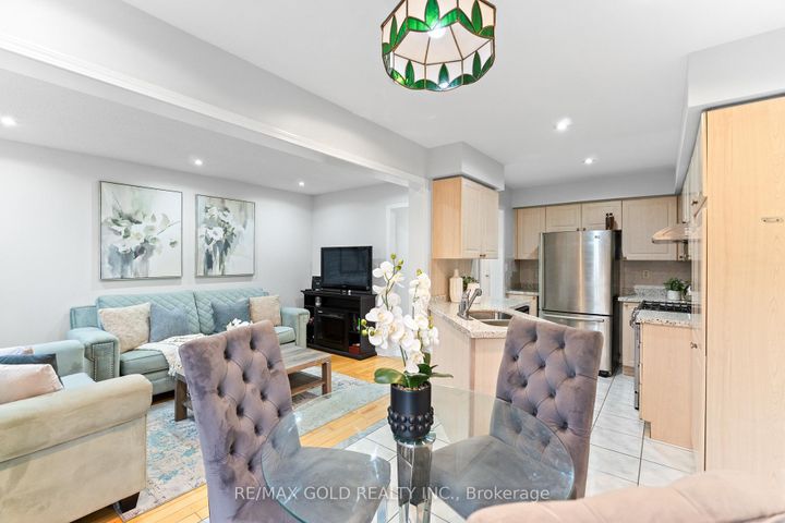 Photo 18 at 83 Mount Ranier Crescent, Wellington, Brampton