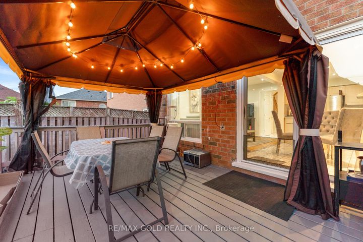 Photo 38 at 83 Mount Ranier Crescent, Wellington, Brampton
