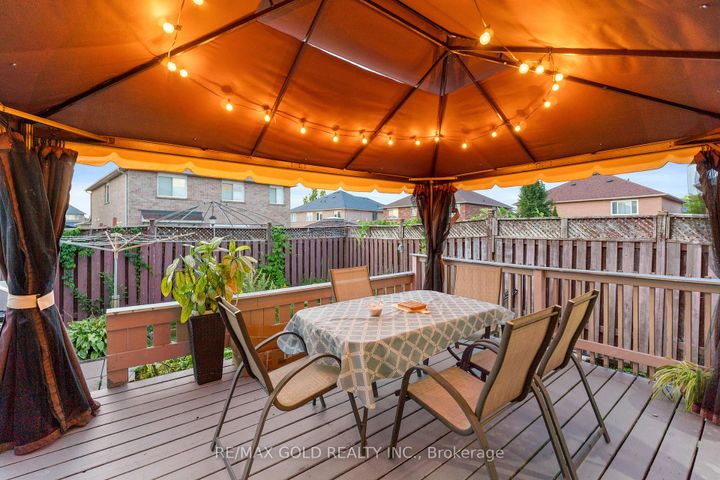 Photo 39 at 83 Mount Ranier Crescent, Wellington, Brampton