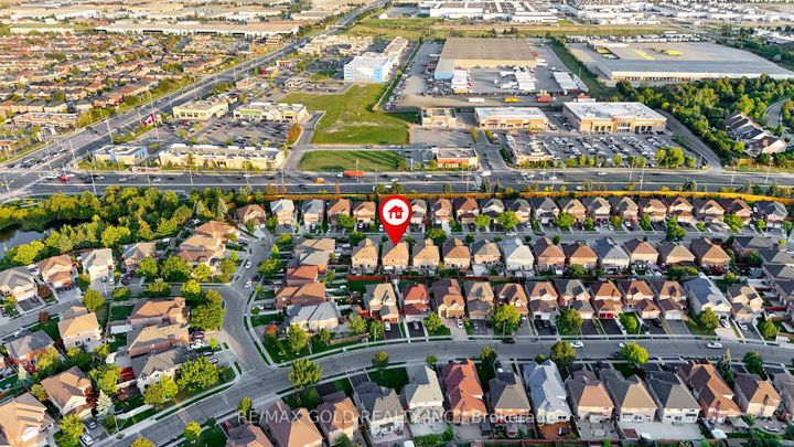 Photo 46 at 83 Mount Ranier Crescent, Wellington, Brampton