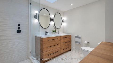 Photo 20 at 613 - 99 Harbour Square, Waterfront Communities C1, Toronto