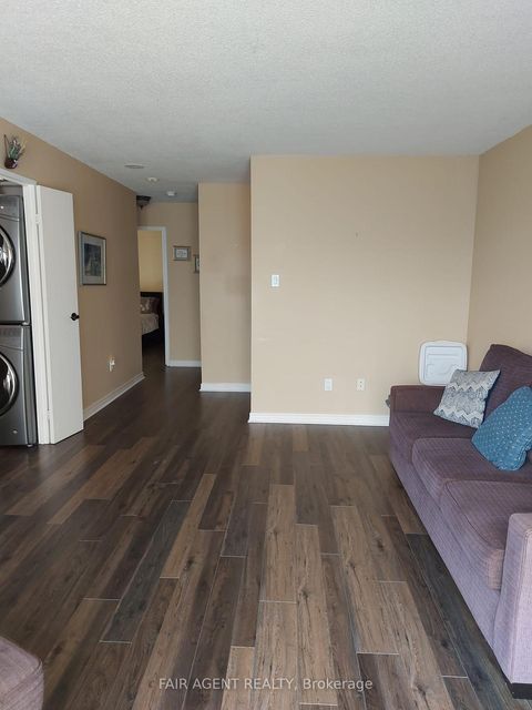 Photo 3 at 409 - 3077 Weston Road, Pelmo Park W5, Toronto