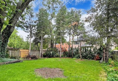 Photo 2 at 298 Empress Avenue S, Willowdale East, Toronto