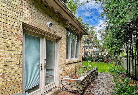 Photo 3 at 298 Empress Avenue S, Willowdale East, Toronto