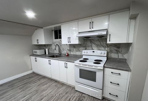 Photo 12 at 298 Empress Avenue S, Willowdale East, Toronto