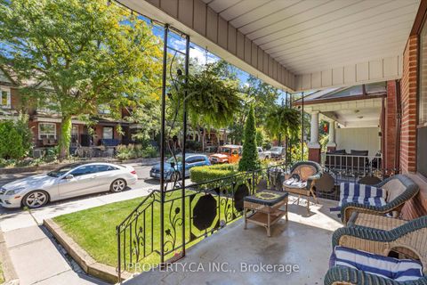 Photo 3 at 790 Manning Avenue, Annex, Toronto