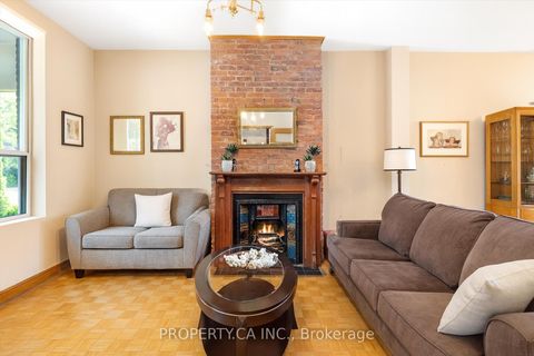 Photo 14 at 790 Manning Avenue, Annex, Toronto