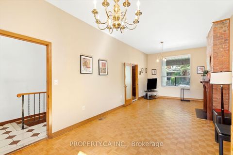 Photo 16 at 790 Manning Avenue, Annex, Toronto