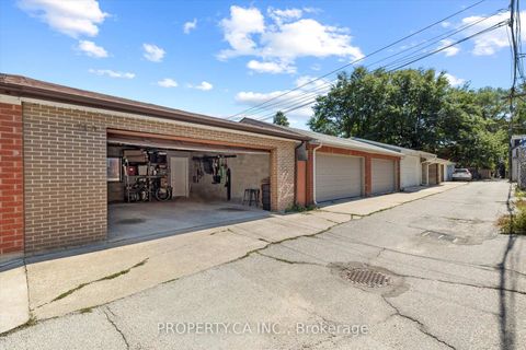 Photo 36 at 790 Manning Avenue, Annex, Toronto