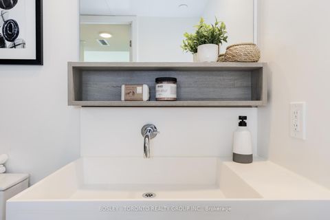 Photo 26 at 844 - 5 Soudan Avenue, Mount Pleasant West, Toronto