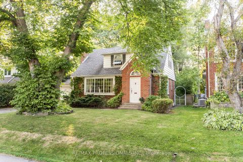 Photo 2 at 43 Nottingham Drive, Humber Valley, Toronto