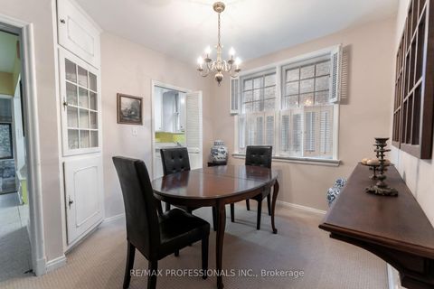 Photo 11 at 43 Nottingham Drive, Humber Valley, Toronto
