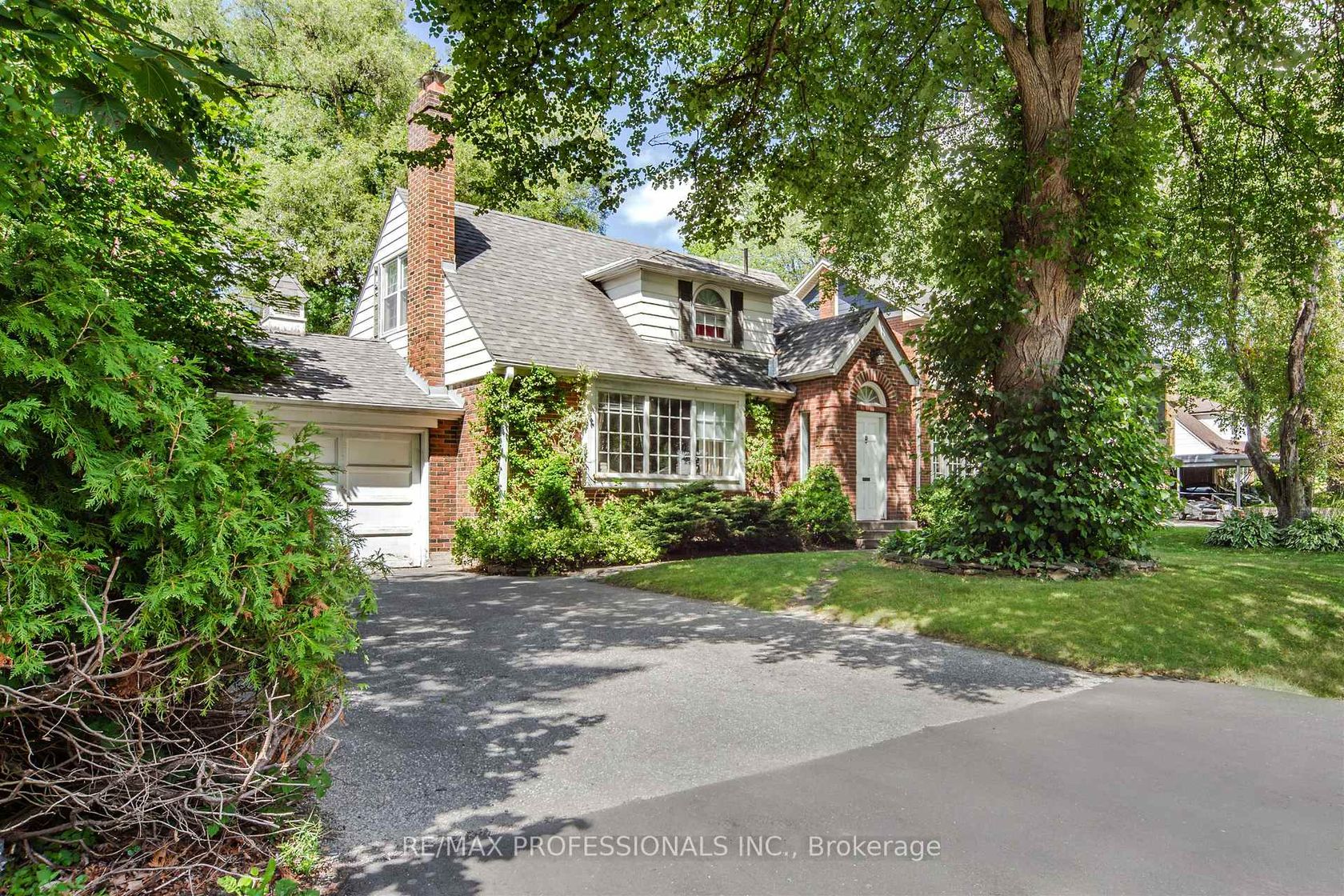 43 Nottingham Drive, Humber Valley, Toronto 