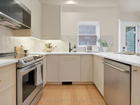 Photo 10 at 11 Carling Avenue, Junction, Toronto