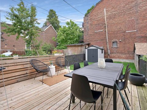 Photo 32 at 11 Carling Avenue, Junction, Toronto