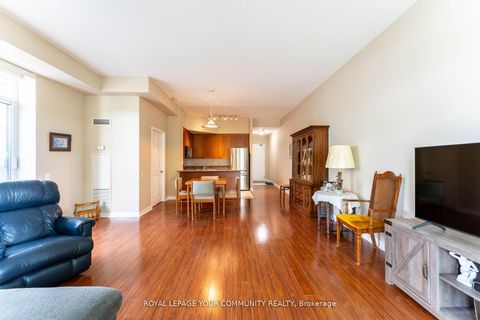 Photo 5 at 110 - 11121 Yonge Street, Devonsleigh, Richmond Hill