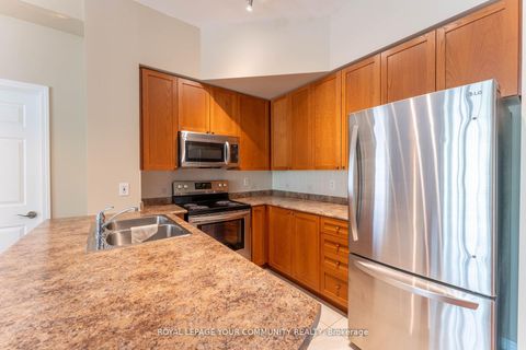 Photo 7 at 110 - 11121 Yonge Street, Devonsleigh, Richmond Hill
