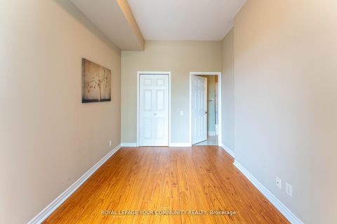 Photo 11 at 110 - 11121 Yonge Street, Devonsleigh, Richmond Hill