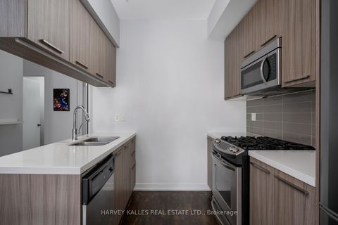 Photo 13 at 45 - 140 Broadview Avenue, South Riverdale, Toronto