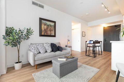 Photo 4 at 311 - 2799 Kingston Road, Cliffcrest, Toronto