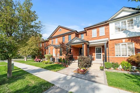 Photo 3 at 17 Castle Park Boulevard, Sonoma Heights, Vaughan