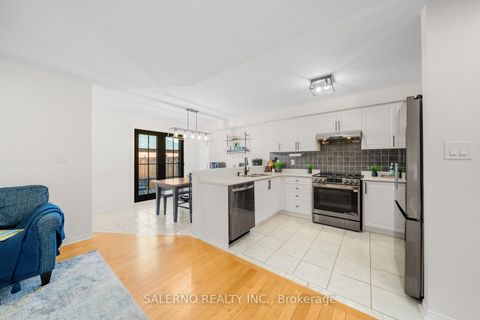 Photo 9 at 17 Castle Park Boulevard, Sonoma Heights, Vaughan
