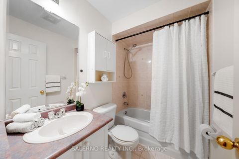 Photo 30 at 17 Castle Park Boulevard, Sonoma Heights, Vaughan