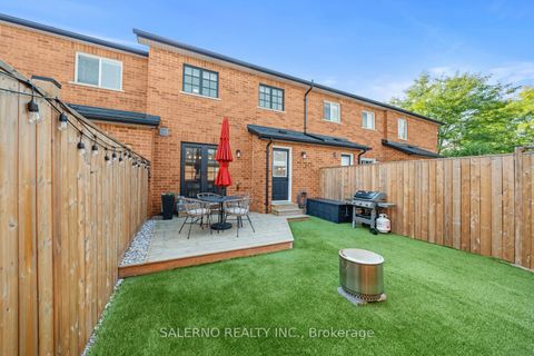Photo 45 at 17 Castle Park Boulevard, Sonoma Heights, Vaughan