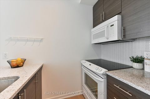 Photo 12 at 2202 - 70 Forest Manor Road, Henry Farm, Toronto