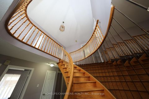 Photo 2 at 46 Canmore Boulevard, Highland Creek, Toronto