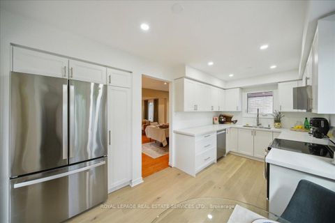Photo 16 at 19 Millsborough Crescent, West Deane, Toronto