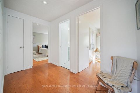 Photo 19 at 19 Millsborough Crescent, West Deane, Toronto