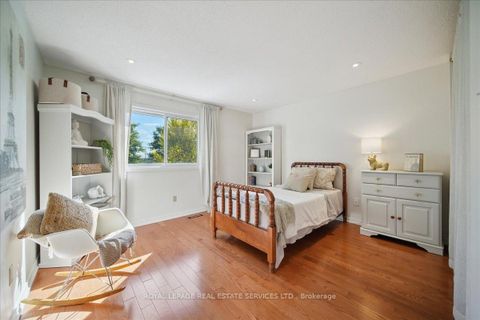 Photo 24 at 19 Millsborough Crescent, West Deane, Toronto