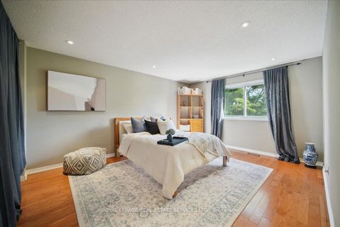 Photo 25 at 19 Millsborough Crescent, West Deane, Toronto