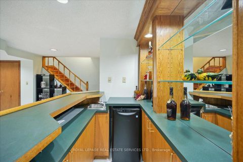 Photo 31 at 19 Millsborough Crescent, West Deane, Toronto